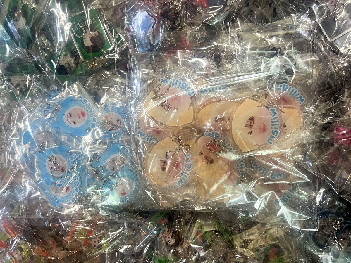 MintiesShop รับทำพวงกุญแจอะคริลิค tweet media