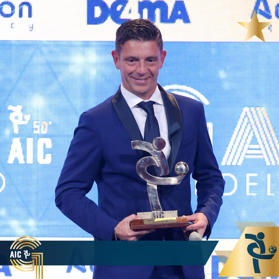 Io non sono pirla tweet media