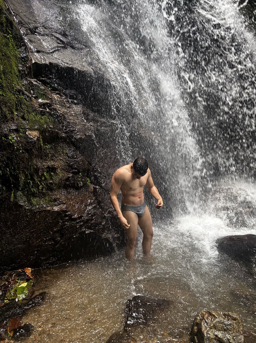acostapng's tweet photo. 🍃💧💆🏻‍♂️ https://t.co/gBawb1U8n6