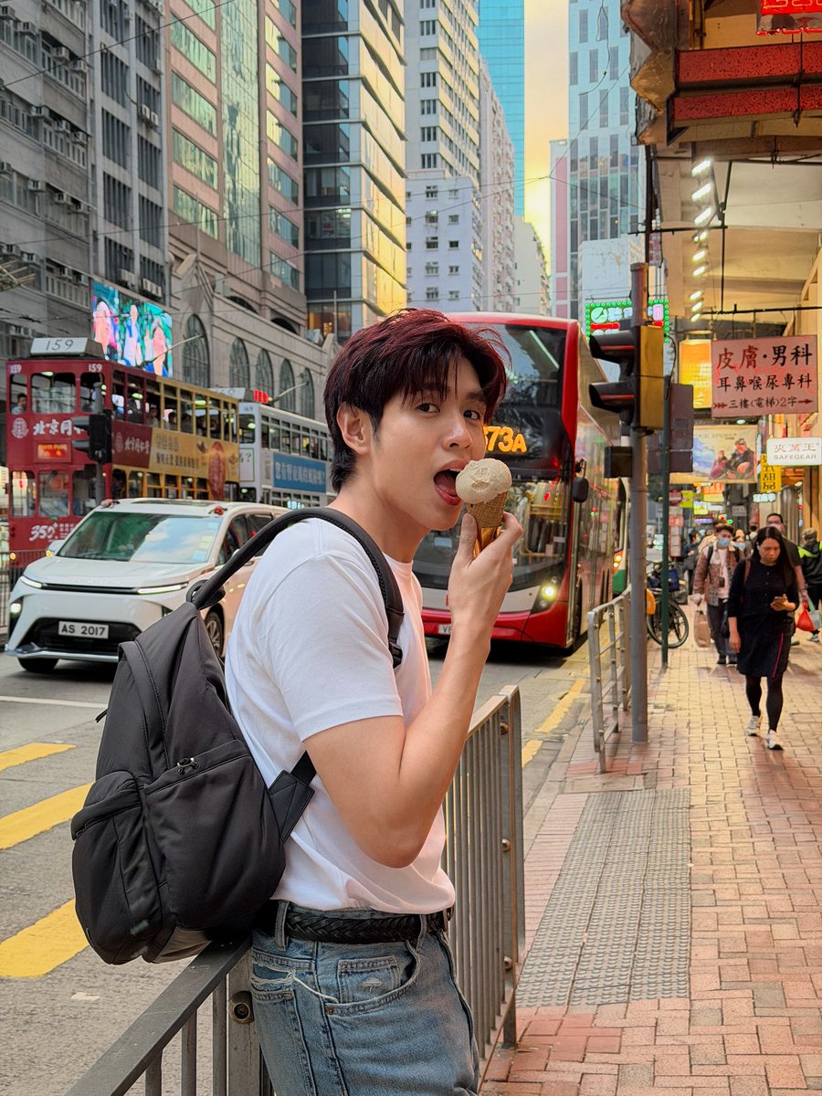 ชอบกินไอติมเวลาไปตปทมากกก
ตอนอากาศเย็นแล้วไอติมมันไม่ยอมละลาย
คือฟินนนนน~ 😋🍦✨

#Kukunavut 
#GolfKunavut