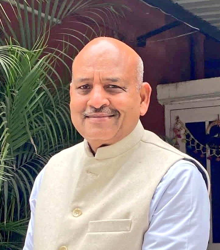 कर्मवीर सिंह बौद्ध जी को हरियाणा से राज्यसभा सांसद निर्वाचित होने पर बहुत-बहुत बधाई।

1997 में जब पाँच आरक्षण विरोधी आदेश जारी हुए थे, तो कर्मवीर सिंह बौद्ध जी हरियाणा से हजारों कर्मचारियों और सामाजिक कार्यकर्ताओं के साथ आरक्षण बचाओ रैली में शामिल होते रहे। इन्होंने न केवल मेरा
