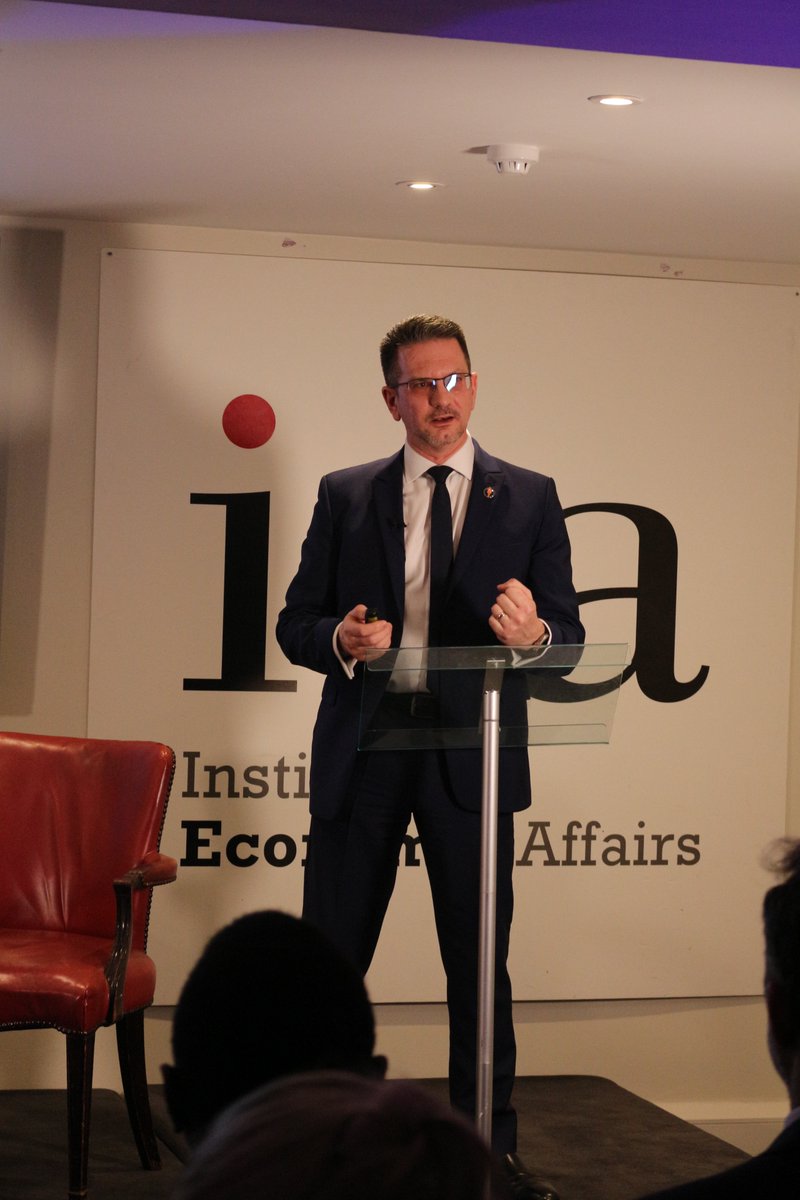 Vinson Centre Official tweet media