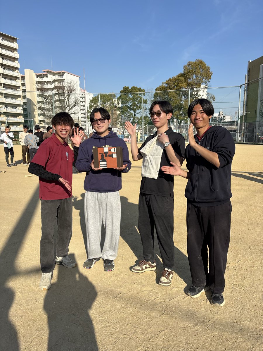 えいた tweet media