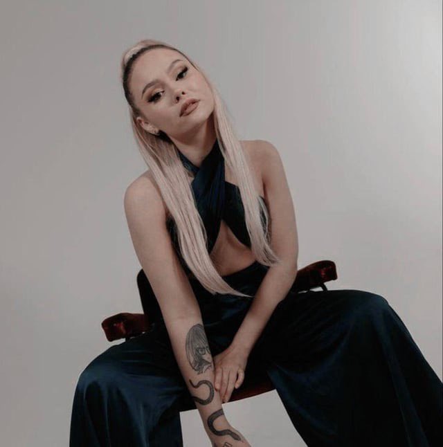 TALIA ♠️ / Fake tweet media