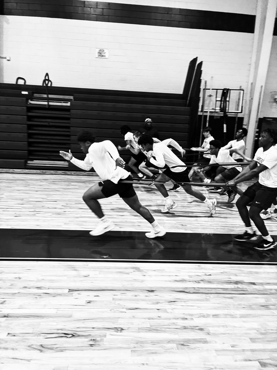 ELCA FOOTBALL tweet media