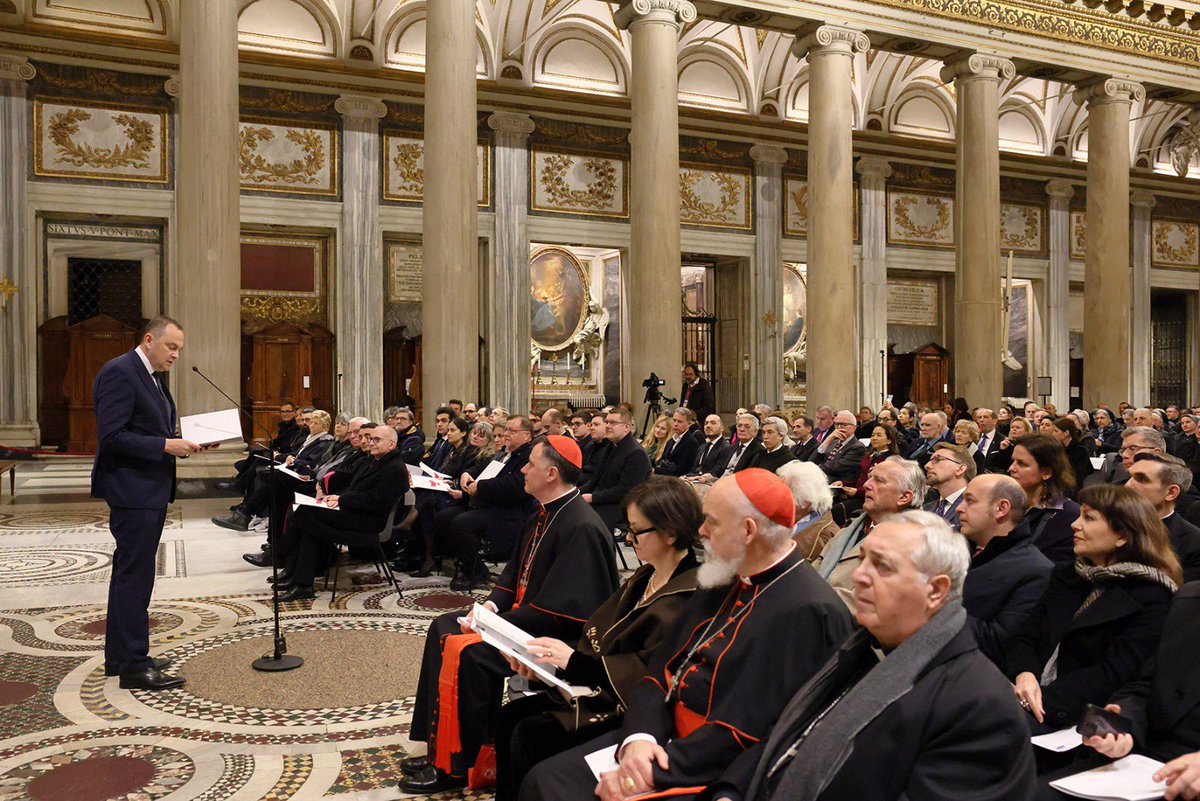 PLinVatican's tweet photo. Grazie alla cooperazione dell’Amb. @Kwiatkowski_A @PLinVatican, del Presidente di Regione #Mazowsze @StruzikAdam e della Dir. @AWegorzewska @wok_opera nella Basilica Papale di Santa Maria Maggiore è risuonato „Requiem” di W.A. Mozarta eseguito dal Coro e Orchestra di @wok_opera. https://t.co/8mkODinkRp