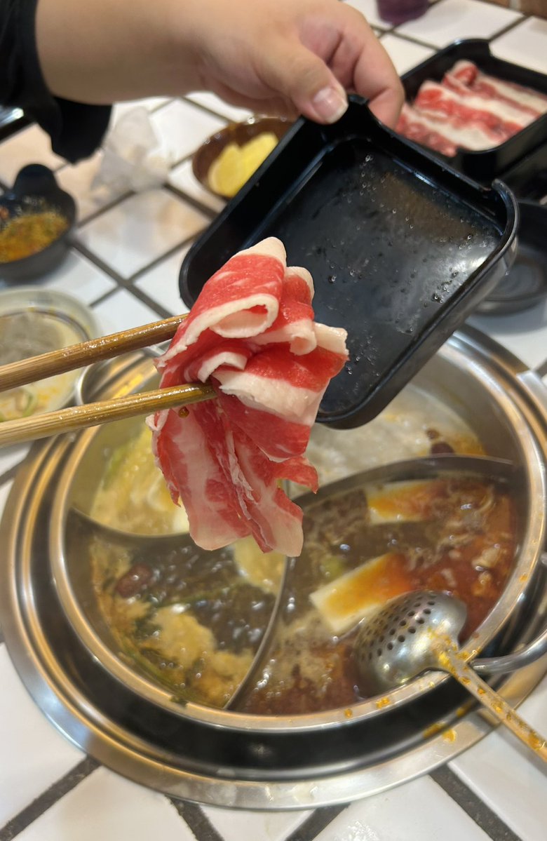 hellosummer tweet media