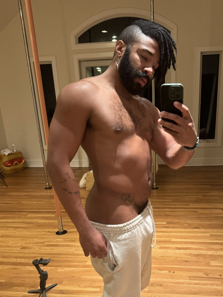 Fun-Size Jock tweet media