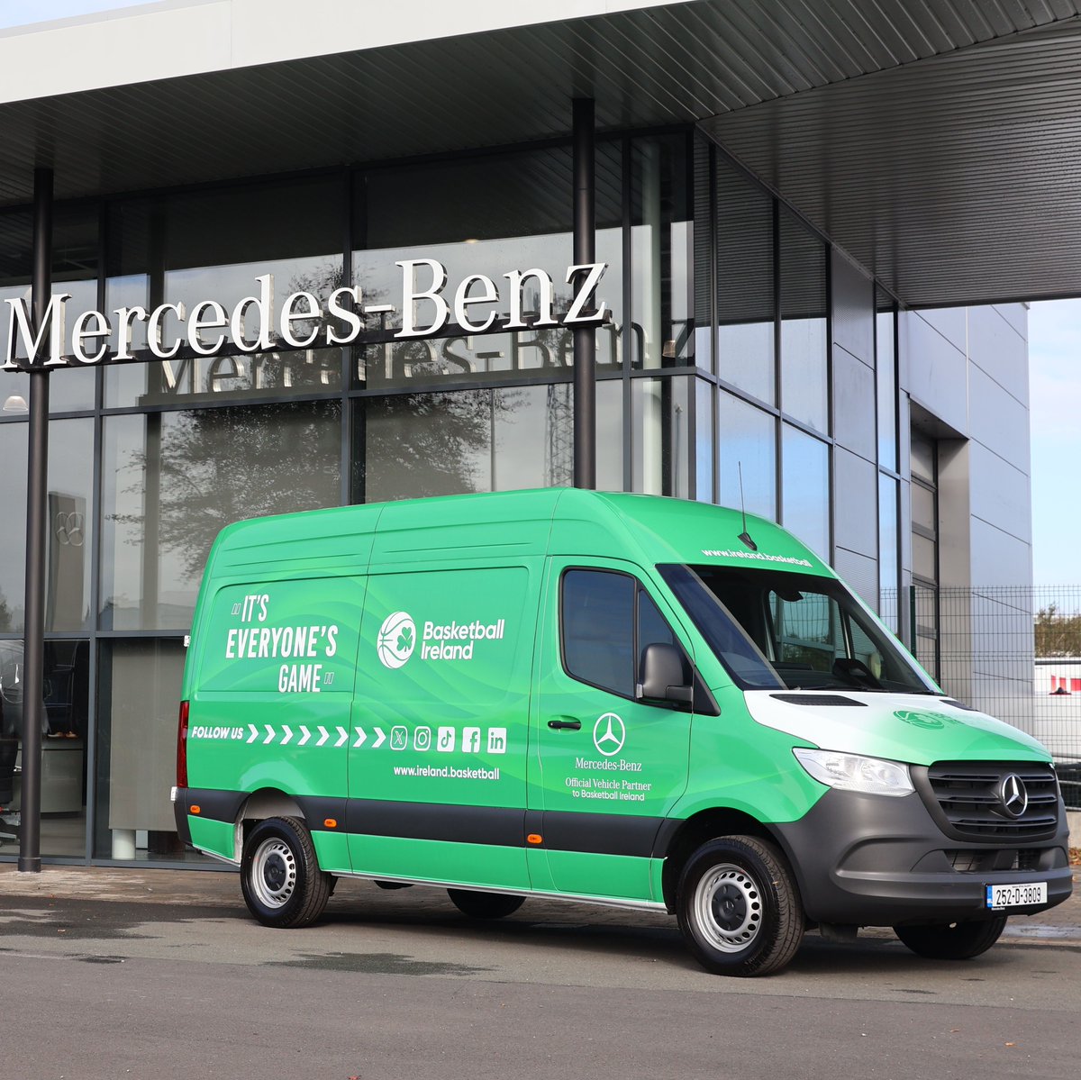 Mercedes-Benz Commercial Vehicles Ireland tweet media