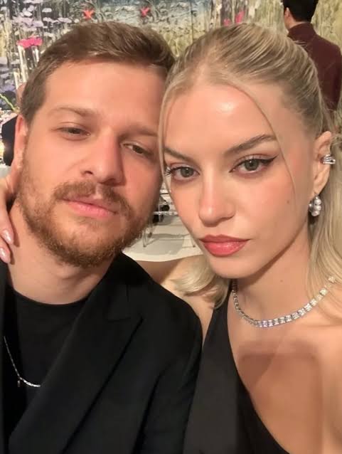 Fısıldayan ADAM tweet media