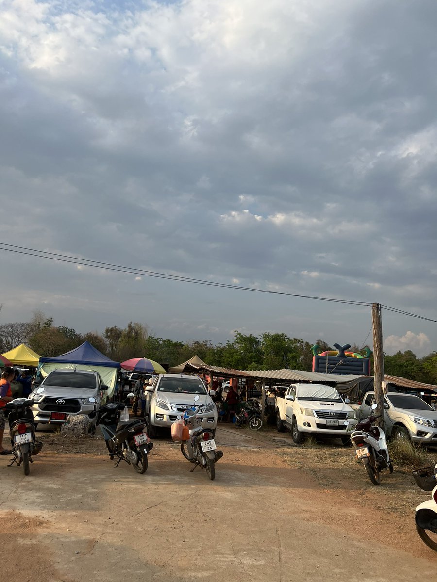 ขนมหวาน tweet media