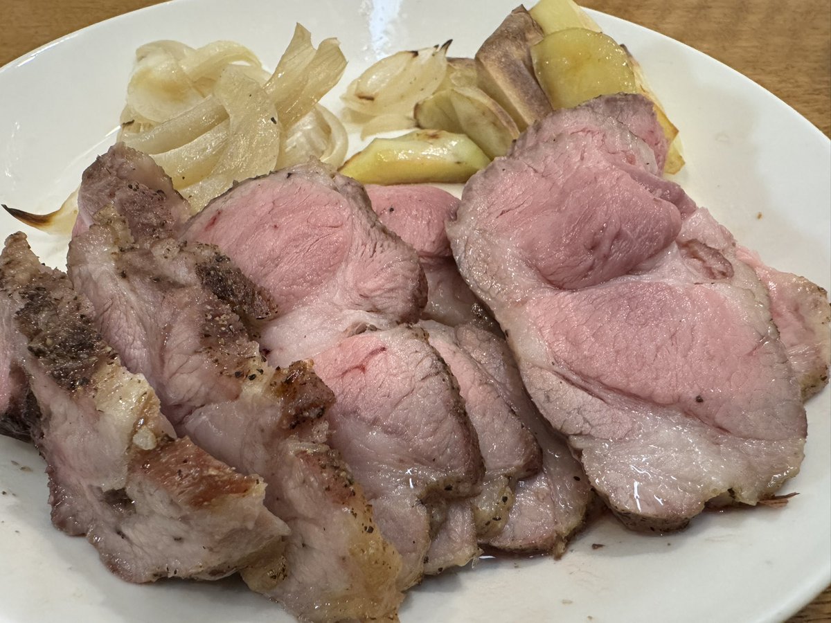 豚が好き
とりあえず　一作品目