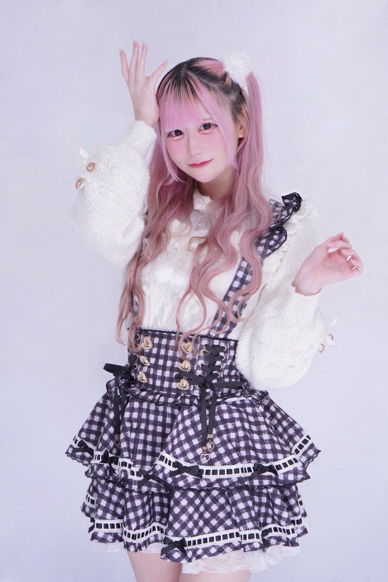 ⊹ ࣪˖ ┈┈ ˖ ࣪⊹ ┈┈⊹ ࣪˖┈┈ ˖ ࣪⊹ ┈┈⊹ ࣪˖ ┈┈⊹ ࣪˖

          【新サポートメンバー発表✨】

                 💚 恋珀  うらら 💚
                 - Kohaku  Urara -
                ≪<a href="/SekaCin_urara/">恋珀うらら@世界で1番シンデレラ</a>≫

           💚 ミントグリーン担当 💚
                   🎂 2/27 生まれ