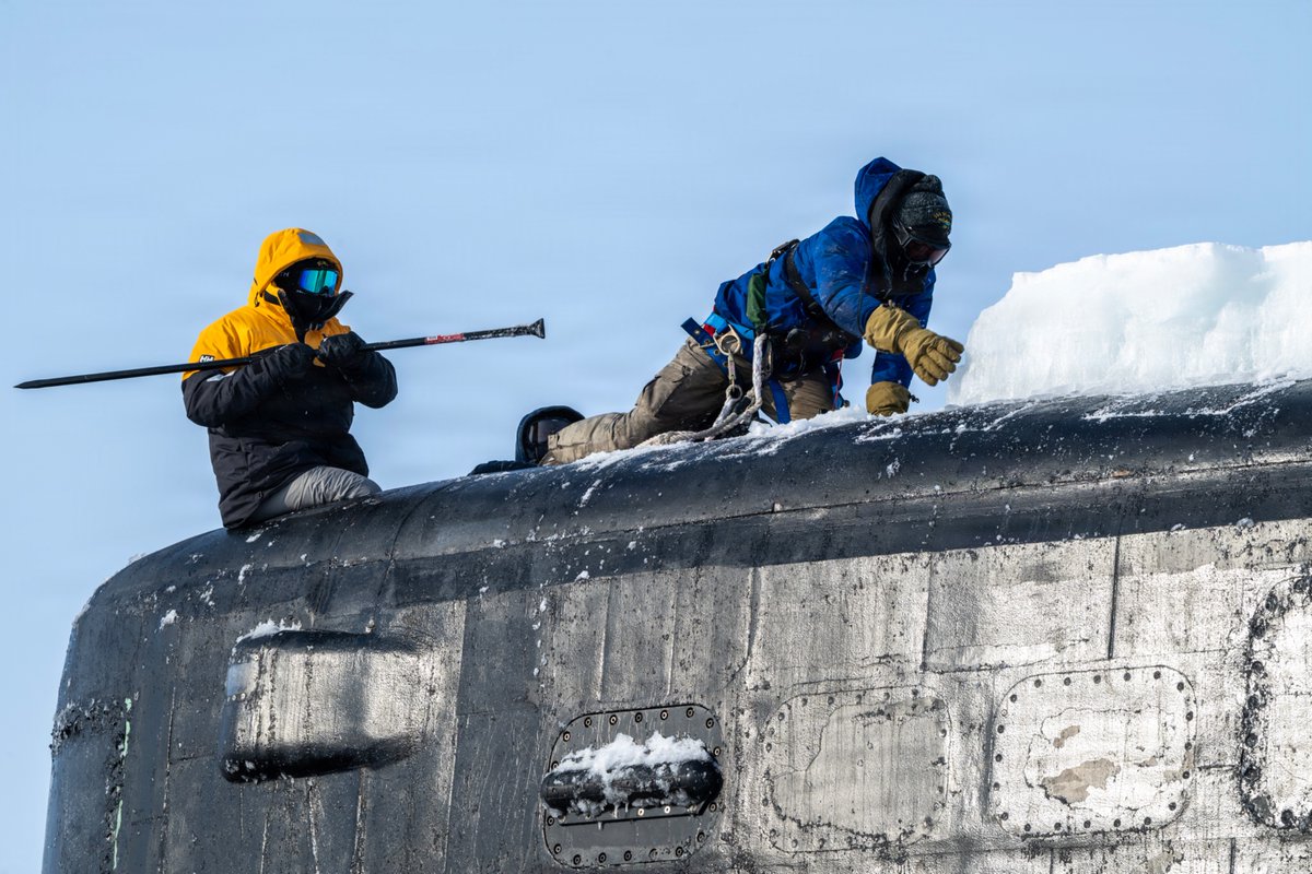 U.S. Navy tweet media