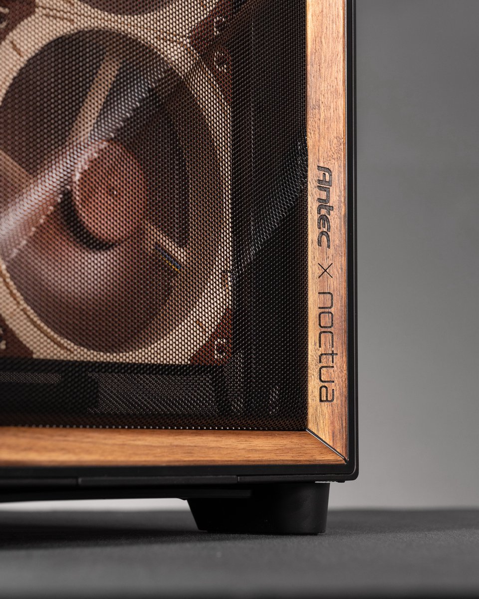 mr_matt_lee's tweet image. Wait, Noctua finally have their own PC case!? Oh yes! 🦉 Check out my latest build featuring the Antec Flux Pro Noctua Edition. Huge airflow meets silence (with coffee and cream vibes!). The build video is now live 👉 youtu.be/FMeZKcfItzo

@Noctua_at @antec #pcbuild #gaming