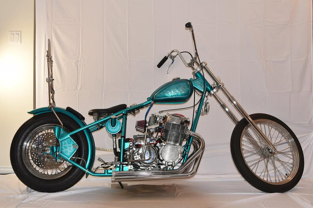 Lowbrow Customs tweet media