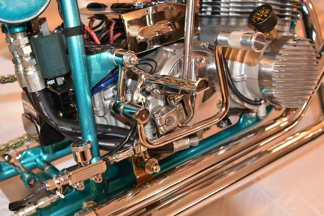 Lowbrow Customs tweet media