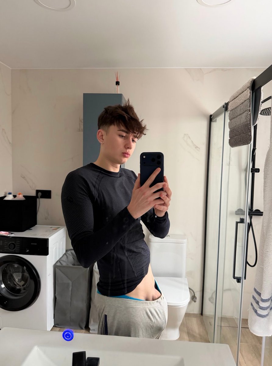 danicollados tweet media