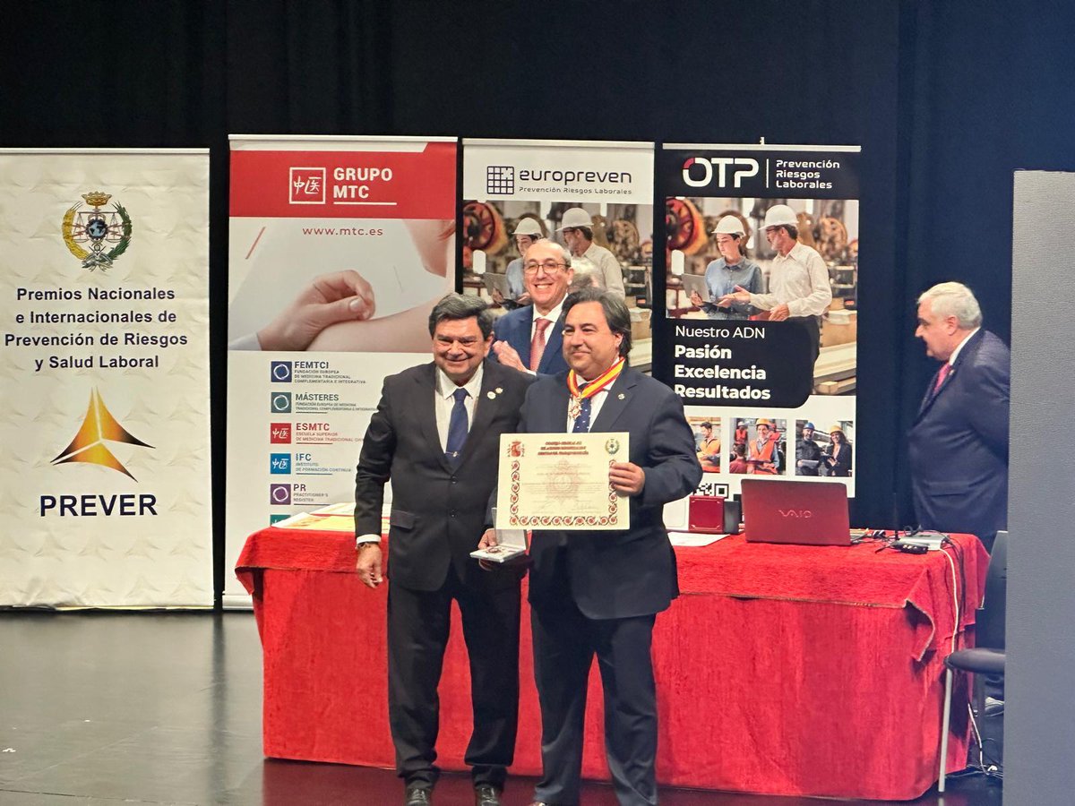 Graduados Sociales tweet media