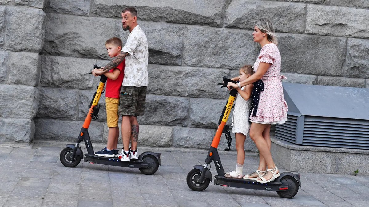 Максим мальчик из твиттера tweet media