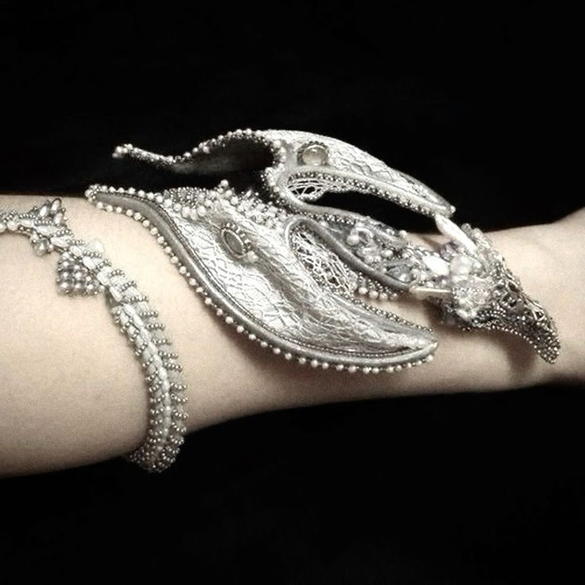 jace’s knife tweet media