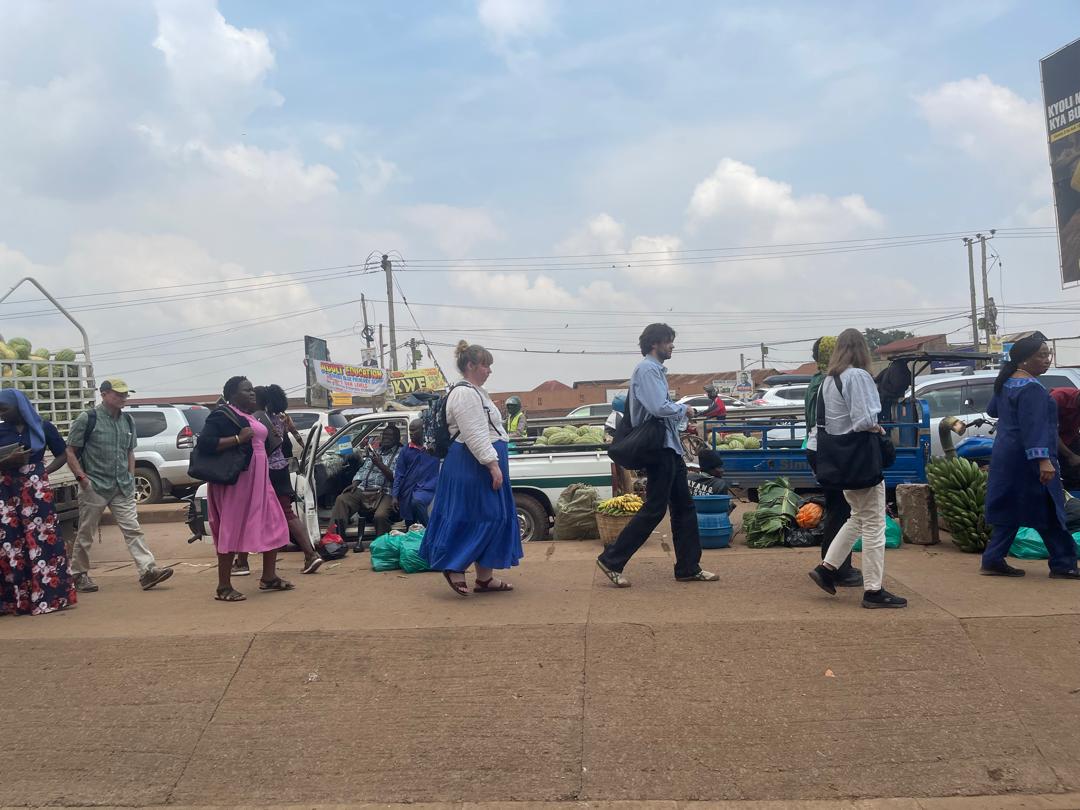 IST_Uganda's tweet photo. Last week, IST together with kalerwe market women vendors welcomed a high-level delegation from @WeEffectEA ,@Sida, @ssnc_global &amp; the Embassy of Sweden to Kalerwe Market. The field visit offered a vivid demonstration of how IST’s innovative projects align with the global agenda https://t.co/UpPN9tV9j9