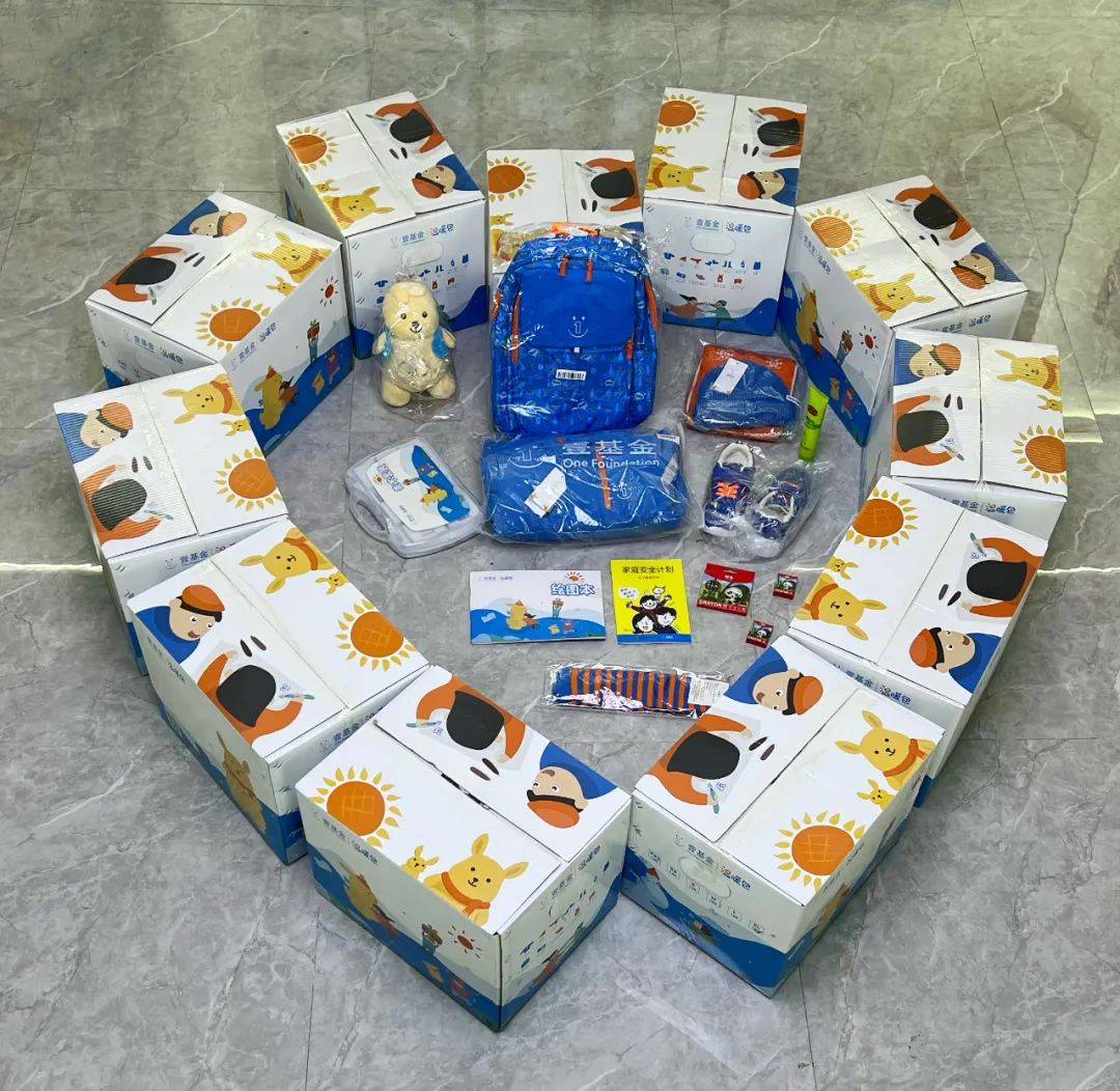 Rohit2025250943's tweet image. "Sorting old stuff = Finding forgotten stories.  What’s your 'wait, I forgot I had this!' gem #ThriftRevival #MemoryBox"