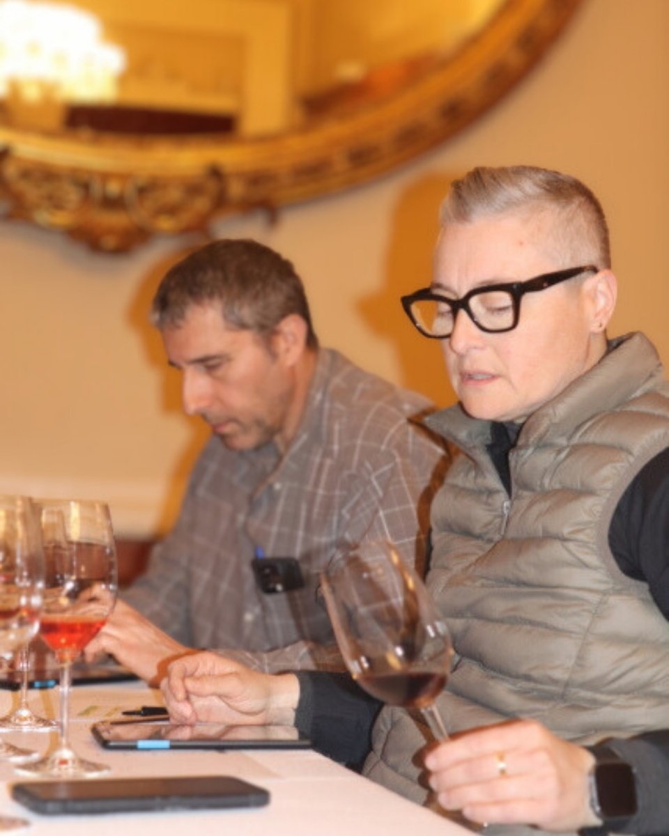 Premis Vinari tweet media