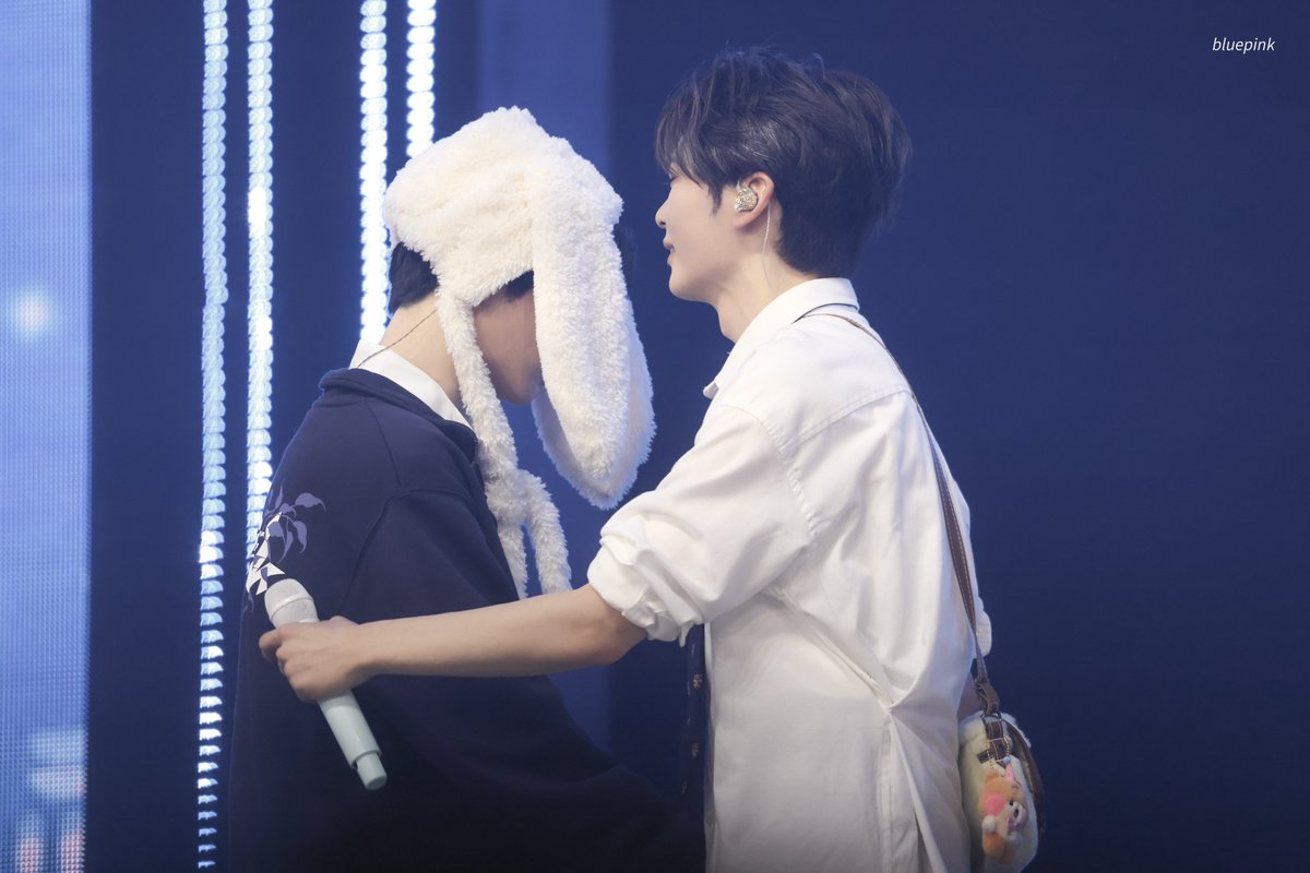 𝗕𝗹𝘂𝗲𝗣𝗶𝗻𝗸 tweet media