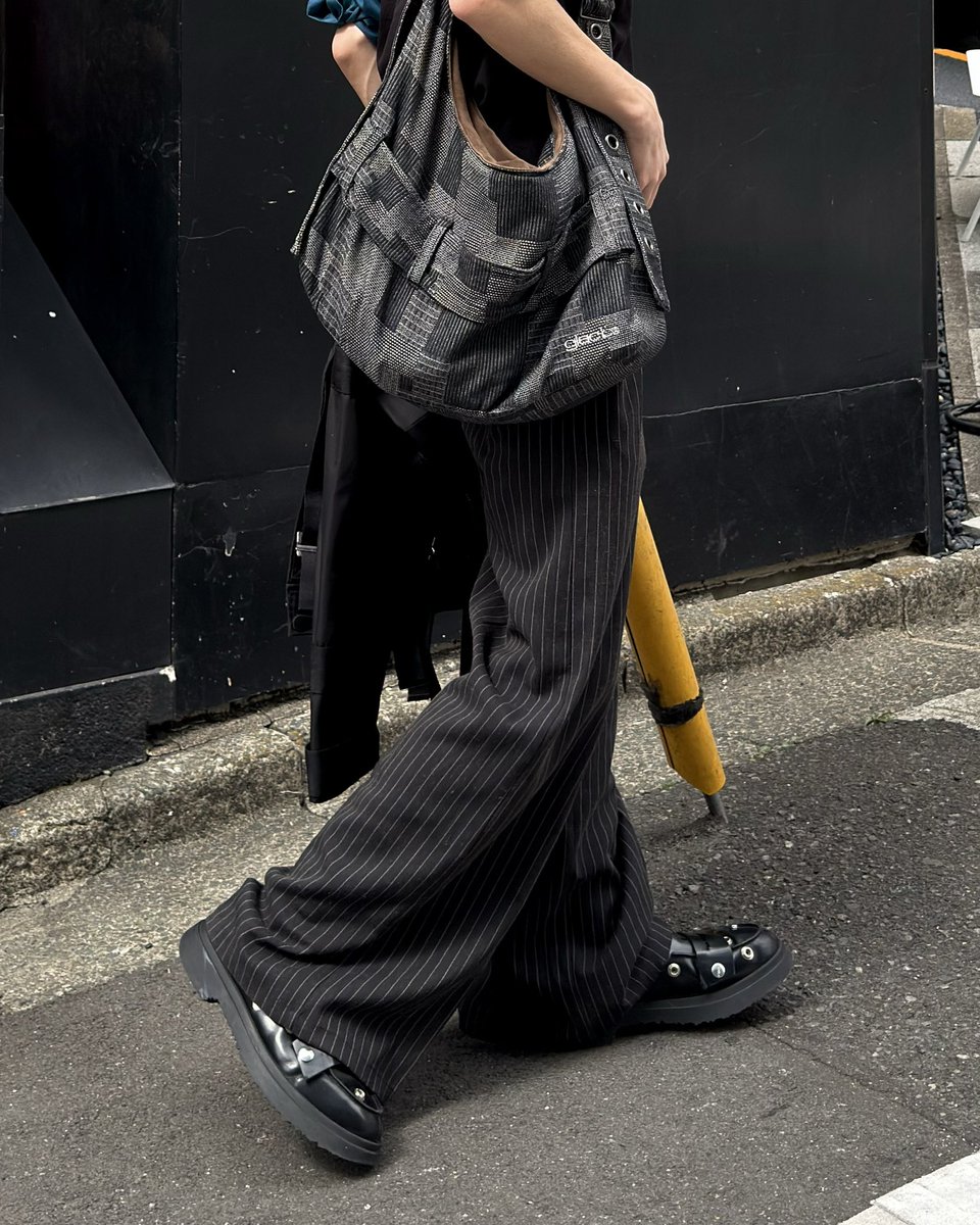 174___miro's tweet photo. CLELの新作スラックス。
ストライプ待ち望んでた。

#zozotown #メンズファッション #clel https://t.co/wUs2AFtbQn