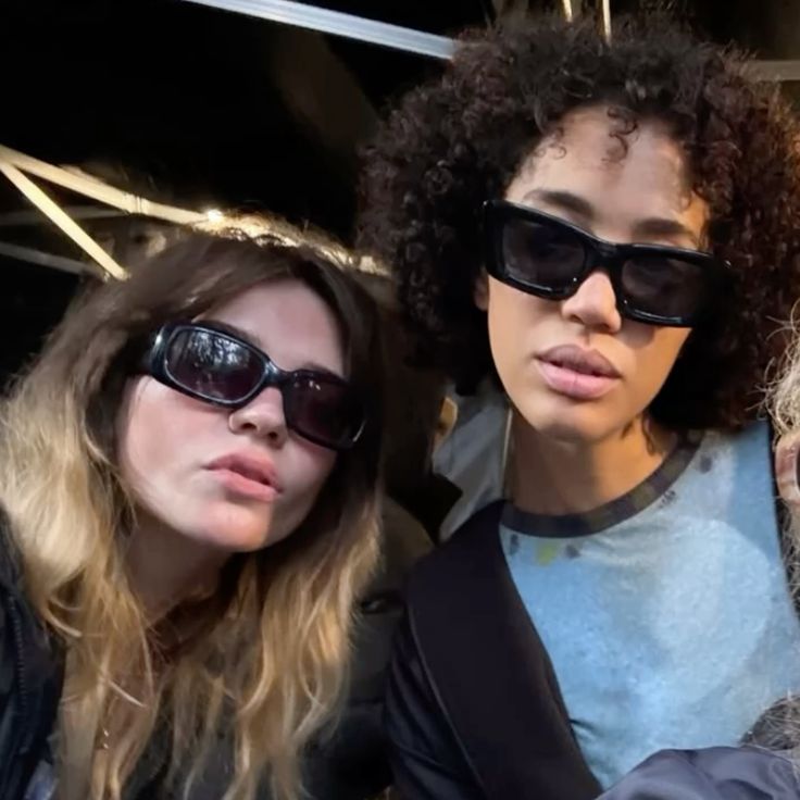 loonajackets thinker tweet media