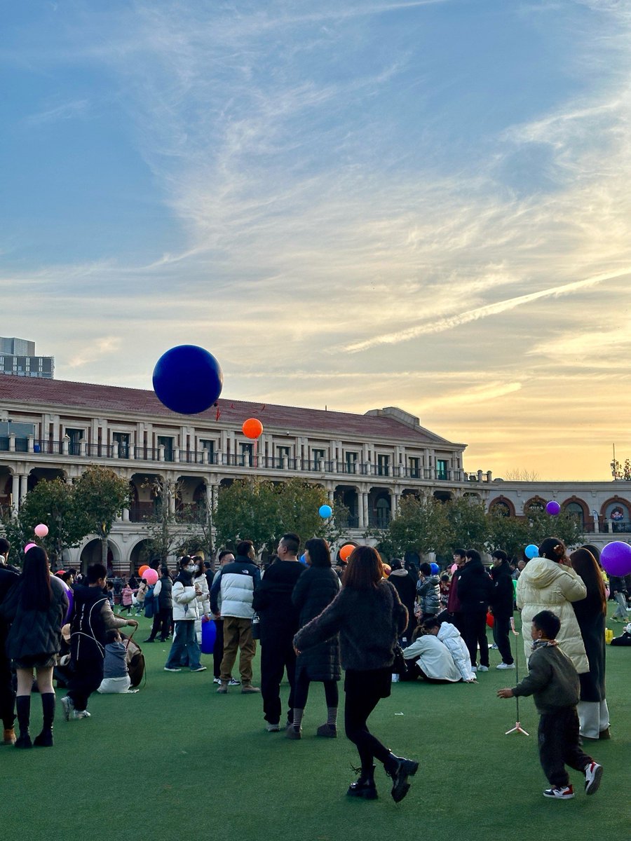 Tone Davis tweet media