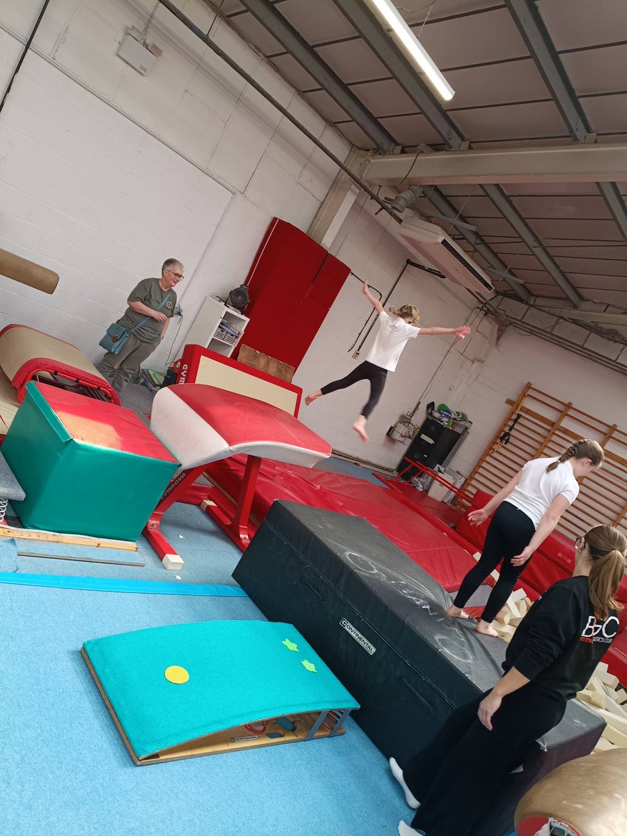 St Saviour CE School tweet media