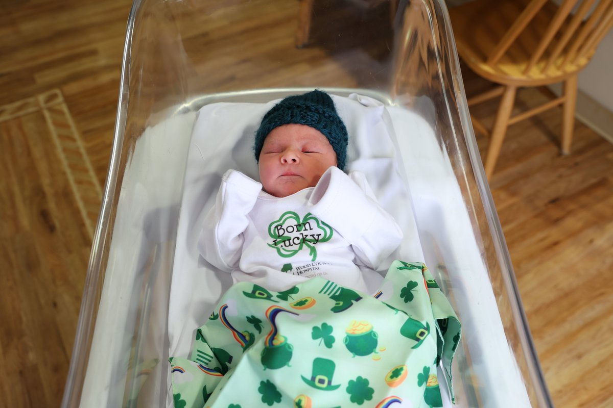 WCHosp's tweet photo. Happy St. Patrick’s Day from Baby Braxton! He was born on March 12 at 5:43 p.m., weighing 6 lbs 14 oz and measuring 19.5 inches long. He received a special “Born Lucky” sleep sack and a handmade hat donated by a community member. 🍀 https://t.co/TKjfdmY67V