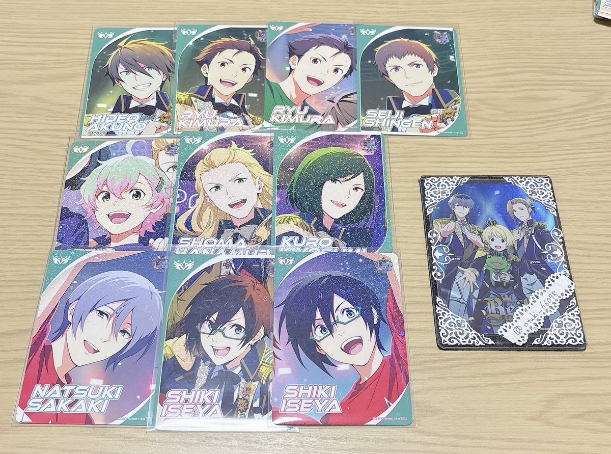 つき tweet media