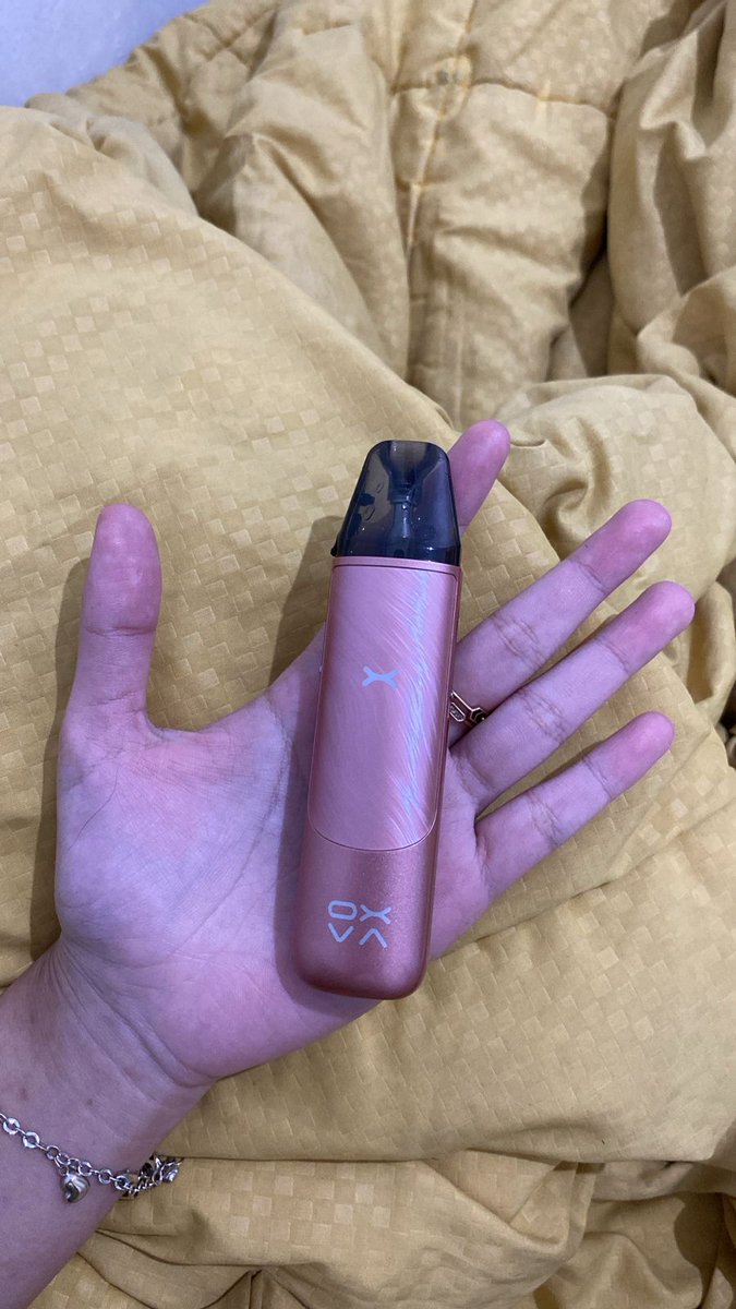 le’s currently tweet media