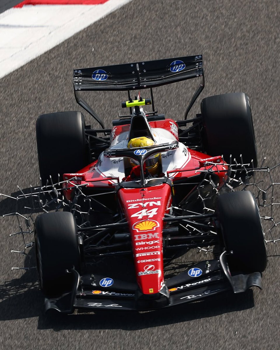 Ferrari AR tweet media