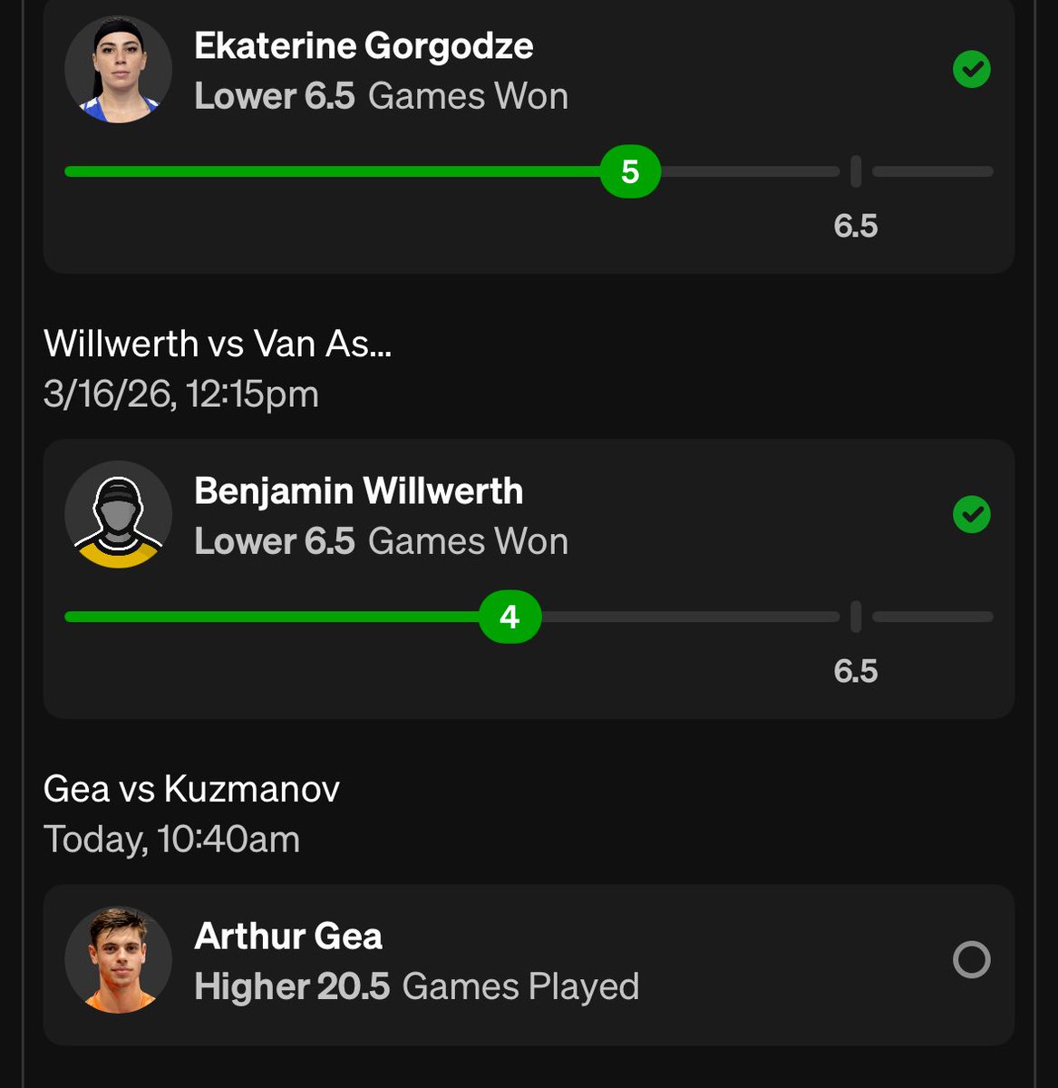 TrillLocks tweet media