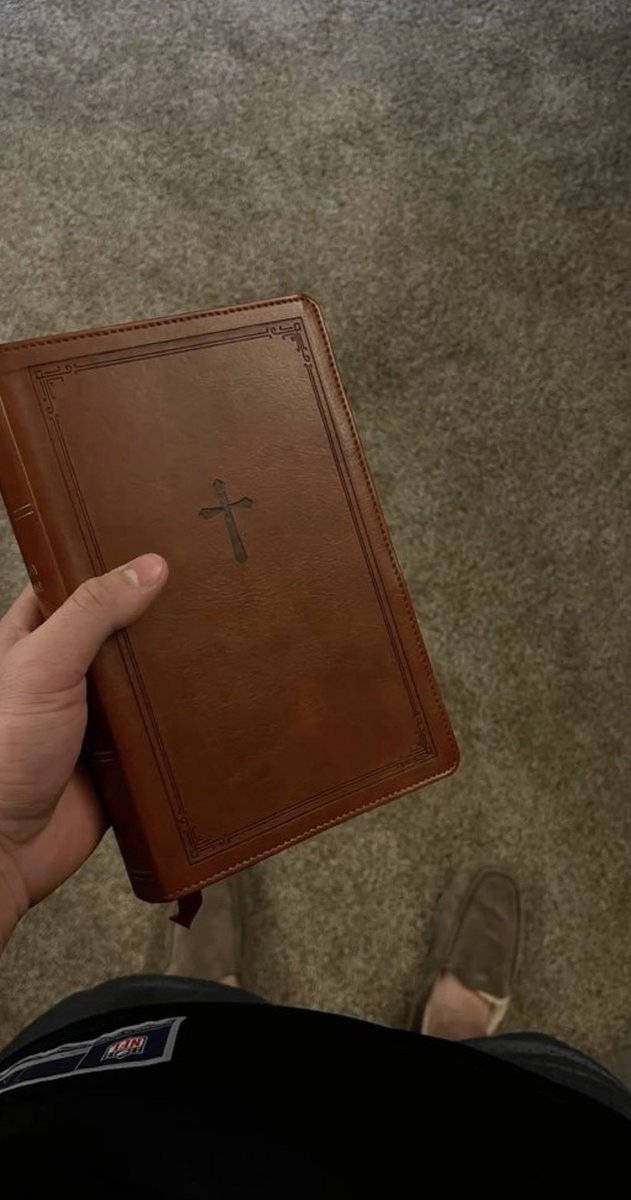 heatherHelp_hot's tweet photo. Do you believe in Holy Bible?? https://t.co/JbN44KQQfB