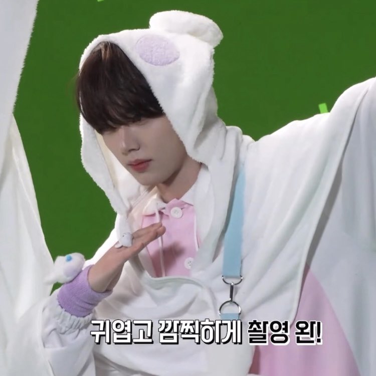 han yujin pics tweet media