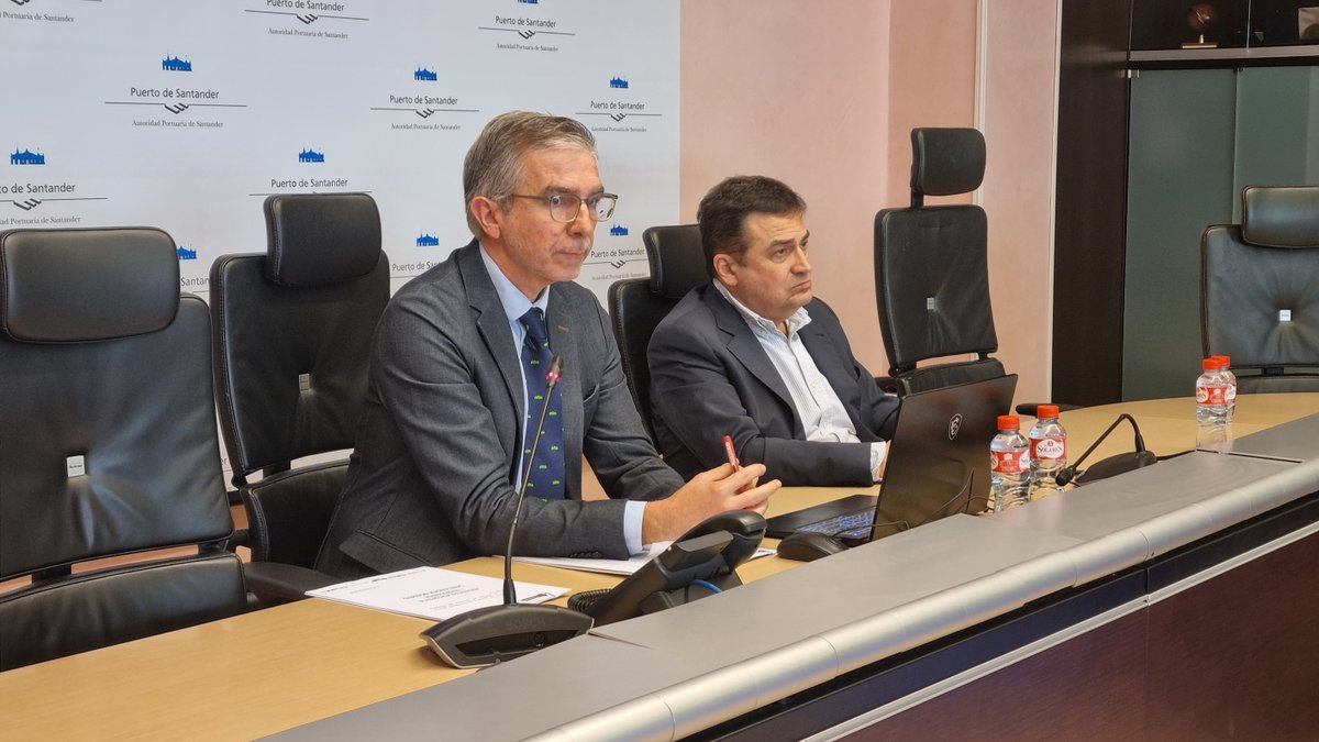 port_santander's tweet photo. 🚃 ➕🚢Impulsamos la creación de una autopista ferroviaria entre nuestro puerto y Madrid junto a operadores ferroviarios y cargadores intermodales.

📢Somos líderes en tráfico rodado, tasa de #intermodalidad ferroviaria y conexiones marítimas regulares

➡️ https://t.co/nAF0MTAtD3 https://t.co/DKXALqOixD