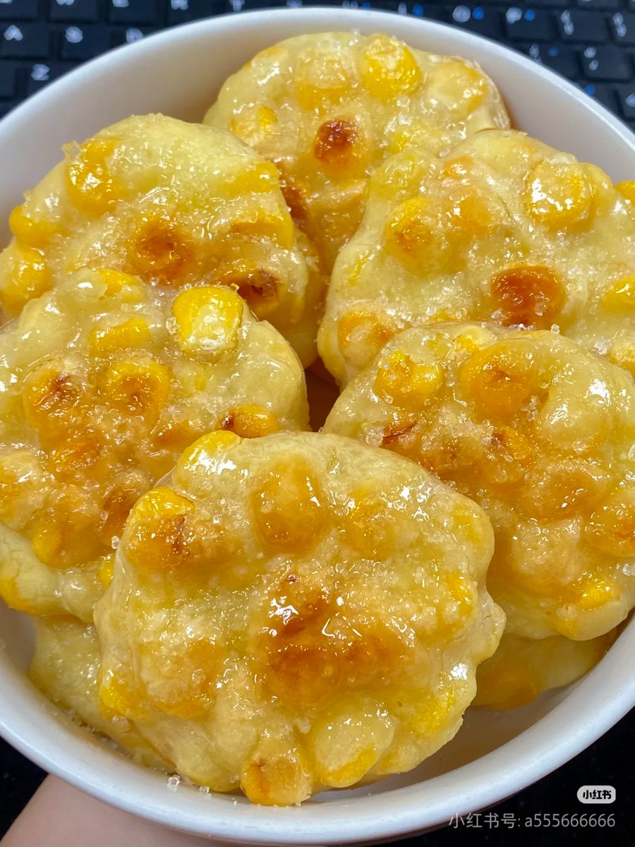 Jocelyn Cecire tweet media