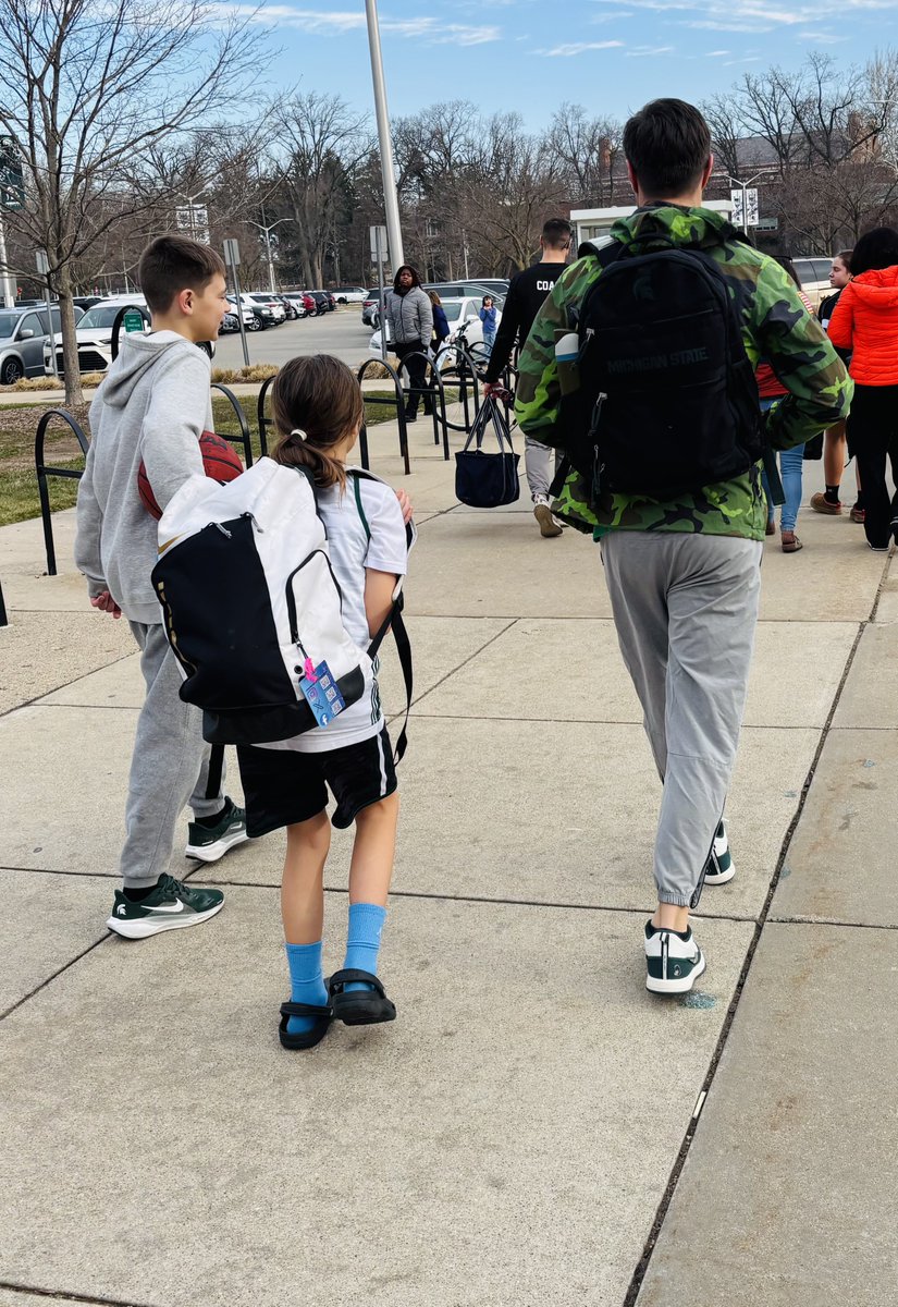 Robyn Fralick tweet media