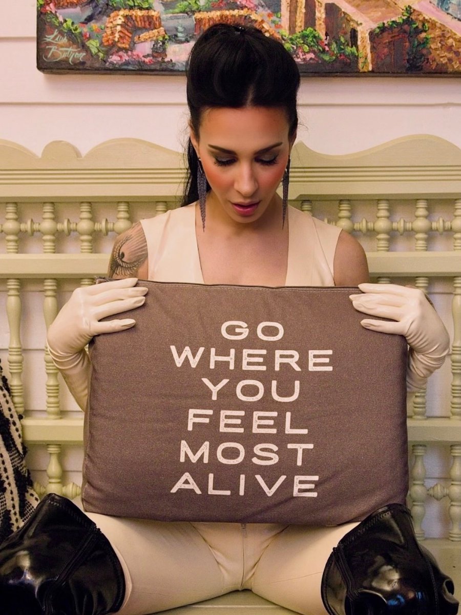 EUSTACIA tweet media