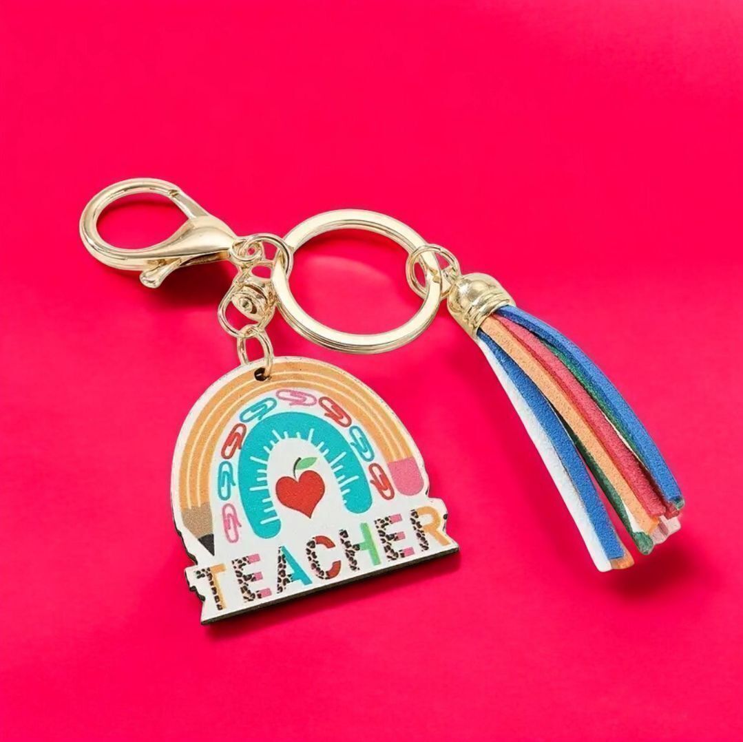 CM_Hearts's tweet image. Add some #colour and cheer to your daily routine with this cute and #vibrant #Teacher #Rainbow 🌈 #Keychain. buff.ly/3RHSdYq #BritHour #spdc #Tweetuk #SocialLondon #TweetMaster #UKhashtags #UKSocialMedia #SocialMedia #Tweeturbiz #londonislovinit #giftideas #gifts #ukbiz