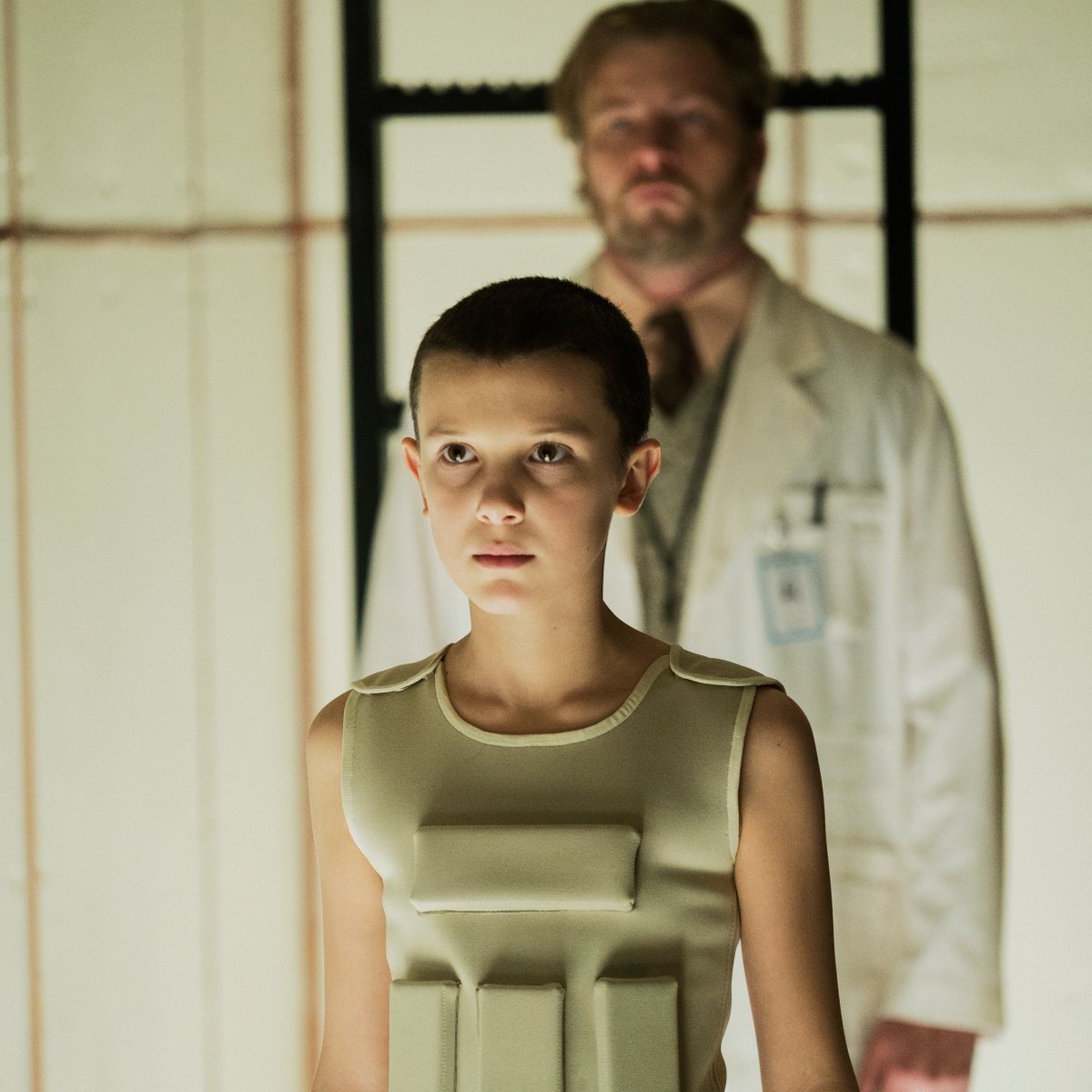 2026 marks 10 YEARS since the "Class of 2016" changed Netflix forever. We’re looking back at the titles turning a decade old this year:

🚲 Stranger Things (S1)
👑 The Crown (S1)
📱 Black Mirror (S3 - The Netflix Jump)
🏠 Fuller House
🇧🇷 3%
🍂 Gilmore Girls: A Year in the Life