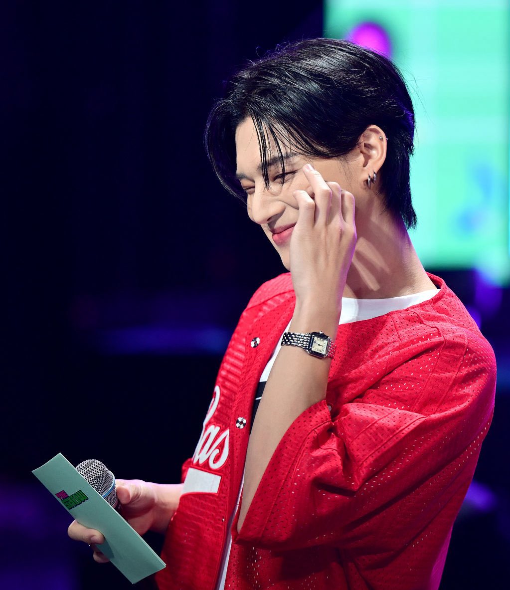 <a href="/kbs_babys/">KBS 슈퍼맨이 돌아왔다</a> We’d like to nominate #WOOYOUNG #우영 from #ATEEZ <a href="/ATEEZofficial/">ATEEZ(에이티즈)</a> 

WOOYOUNG is very sociable, kind, funny, cheerful and friendly to everyone, able to draw attention wherever he goes. He has a warm bright personality, is an all-rounder idol with a lot of experience, who is simply