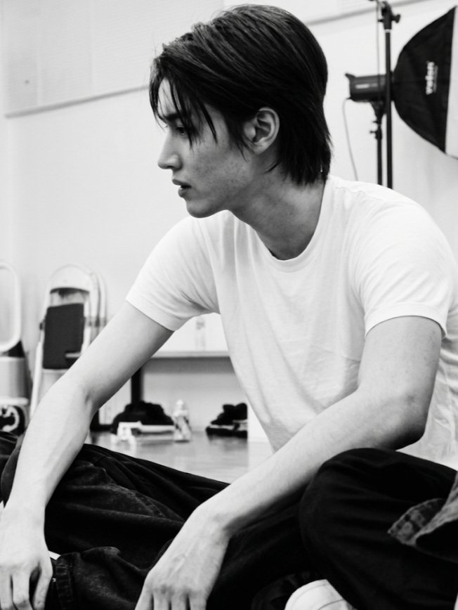 𝓝𝓪𝓽 🐈‍⬛ nyon kapan sms? tweet media