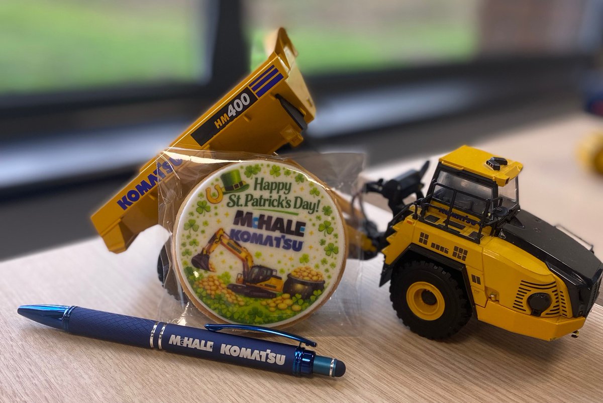 McHaleKomatsu's tweet image. Happy St Patrick's Day from all at McHale Komatsu! 

Beannachtaí na Féile Pádraig libh go léir ó na hoiifigí anseo sa Bhreatain! 

We are celebrating by wearing green and enjoying some extra special shortcakes!

#creatingvaluetogether #mchalekomatsu #komatsu #stpatricksday26