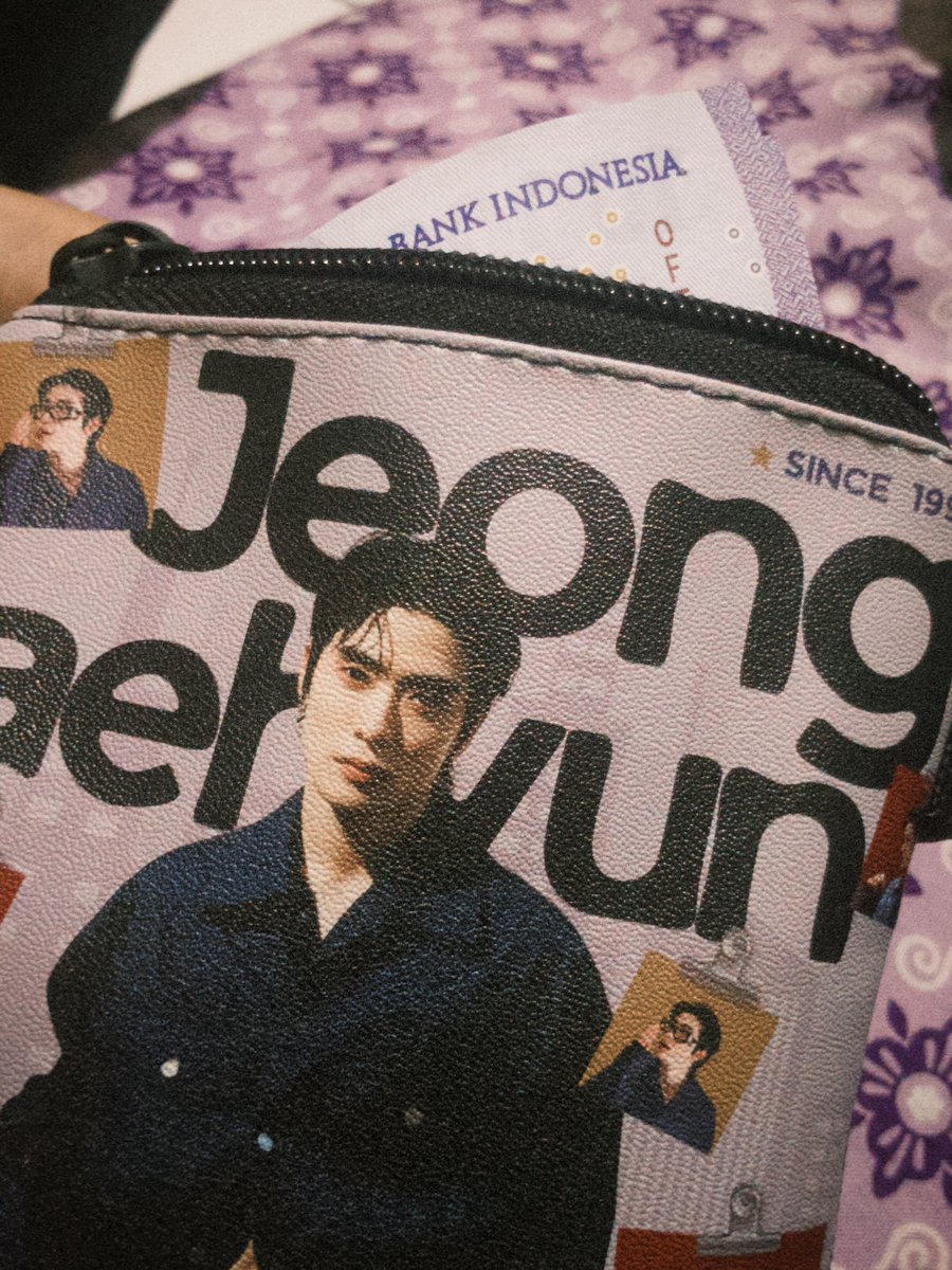 Pouch jaehyun siap menampung thr buat modal fancon💅🏻